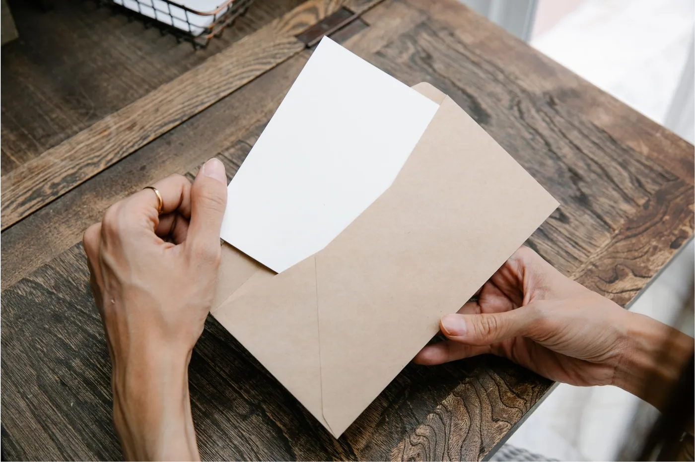 Handwritten mail produced by an autopen machine