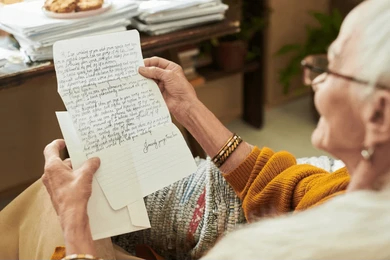 Handwritten mail produced by an autopen machine