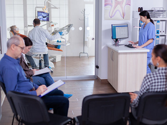 Turning New Patients into Loyal Patients with Handwritten Follow-Ups