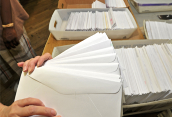 Handwritten mail produced by an autopen machine